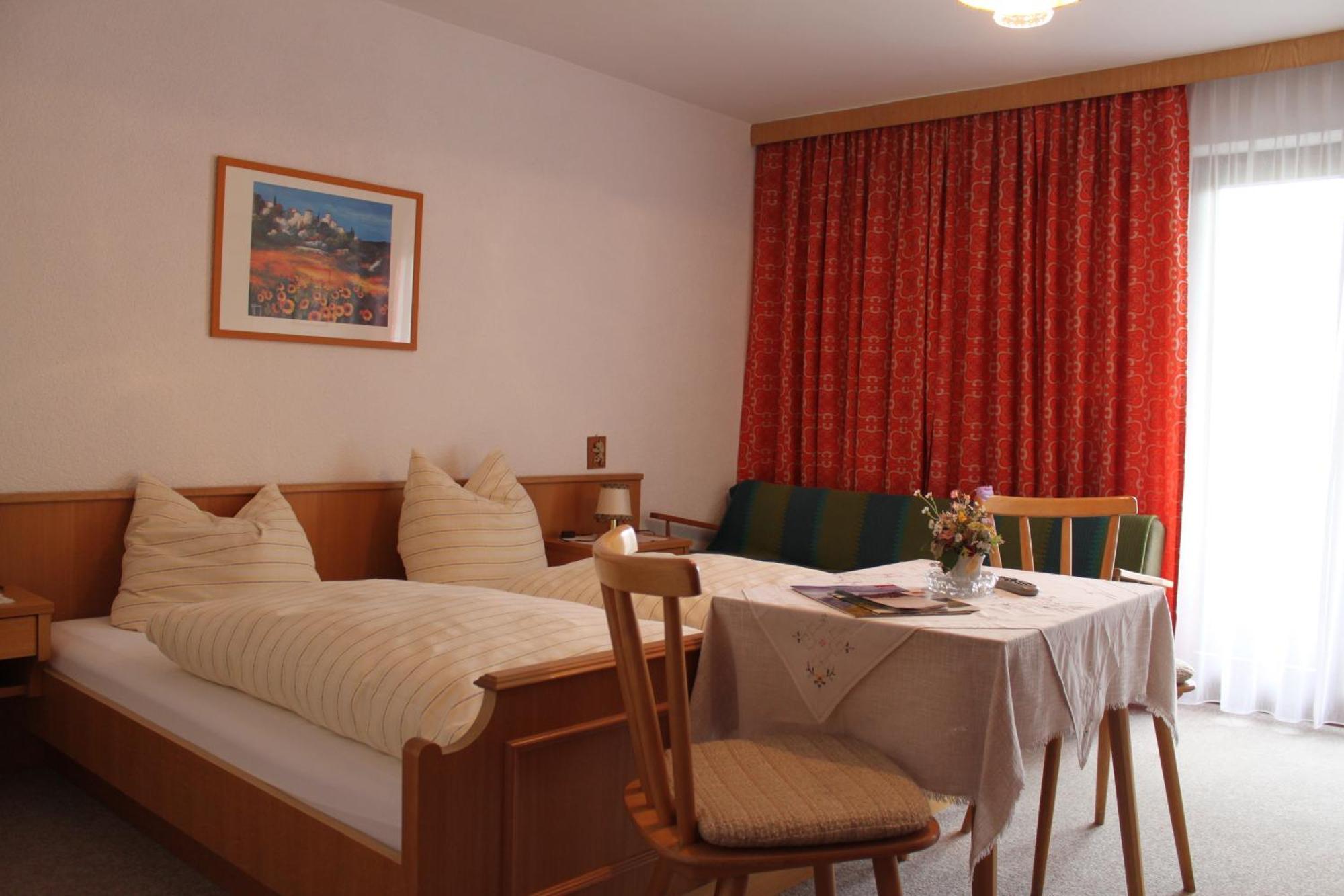 Haus Geiger Bed & Breakfast Scharnitz Exterior photo