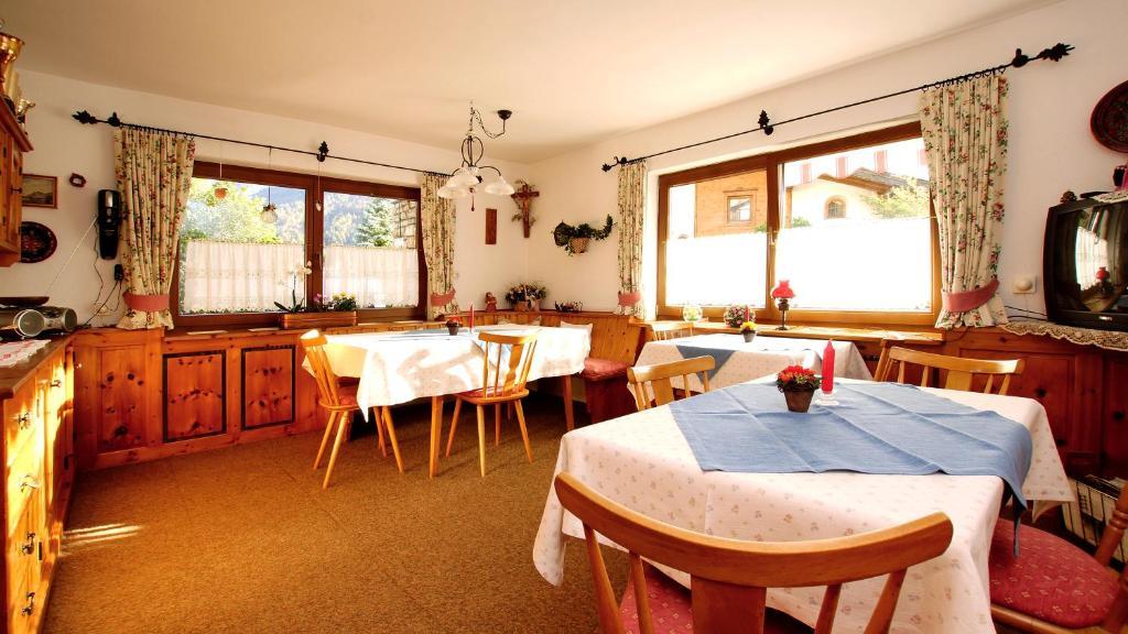 Haus Geiger Bed & Breakfast Scharnitz Exterior photo